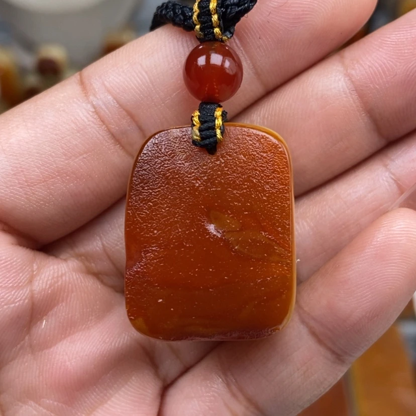 【闪购商品】琥珀颈饰未镶嵌