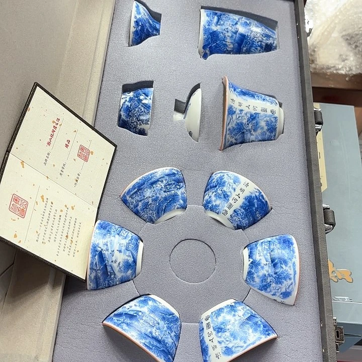 孤品茶具套装等。