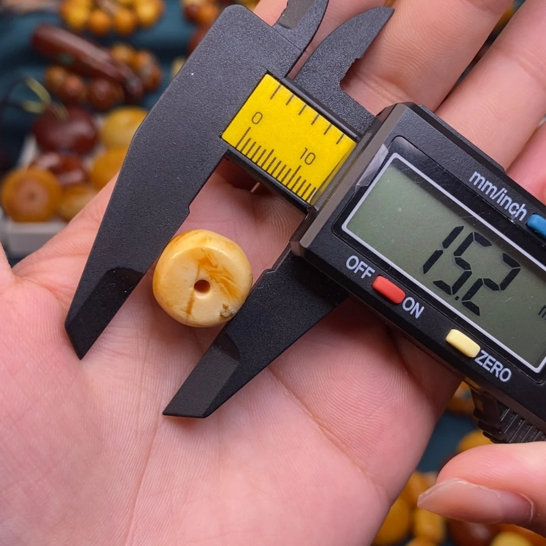 未镶嵌琥珀裸石蜜蜡L