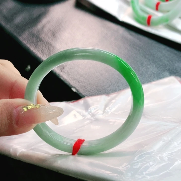 未镶嵌手镯翡翠2291