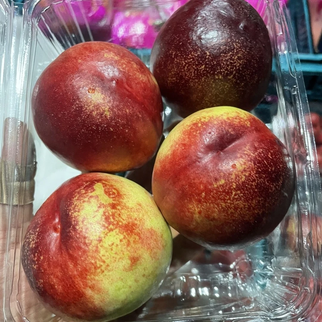 《胖丫》智利进口白油桃 顺丰包邮 一箱3/5斤 入口嘎嘣脆 纯甜