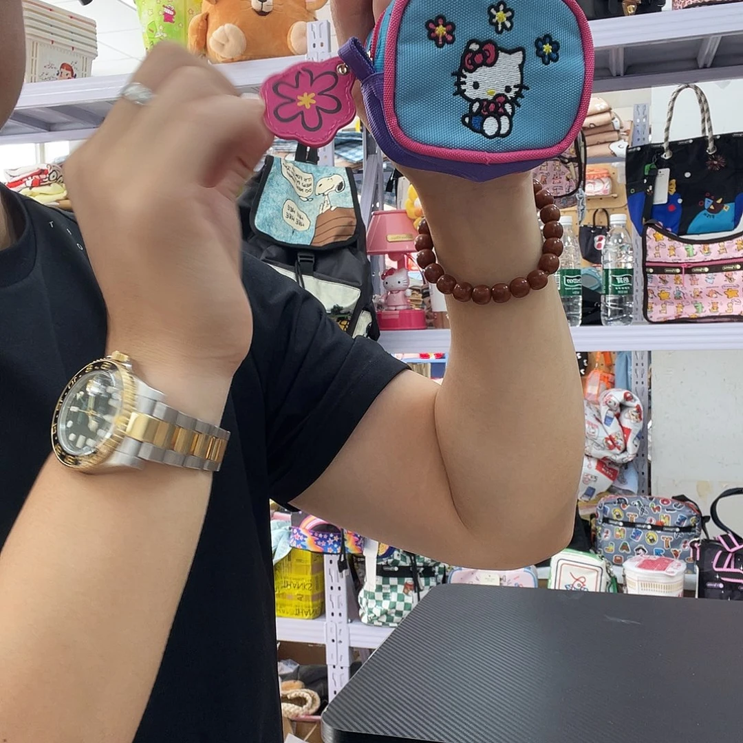 PU化妆包等产品和产品为主要