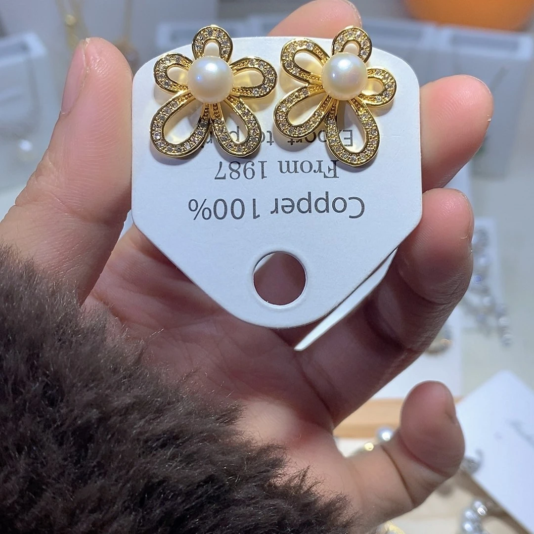 淡水珍珠耳饰未镶嵌