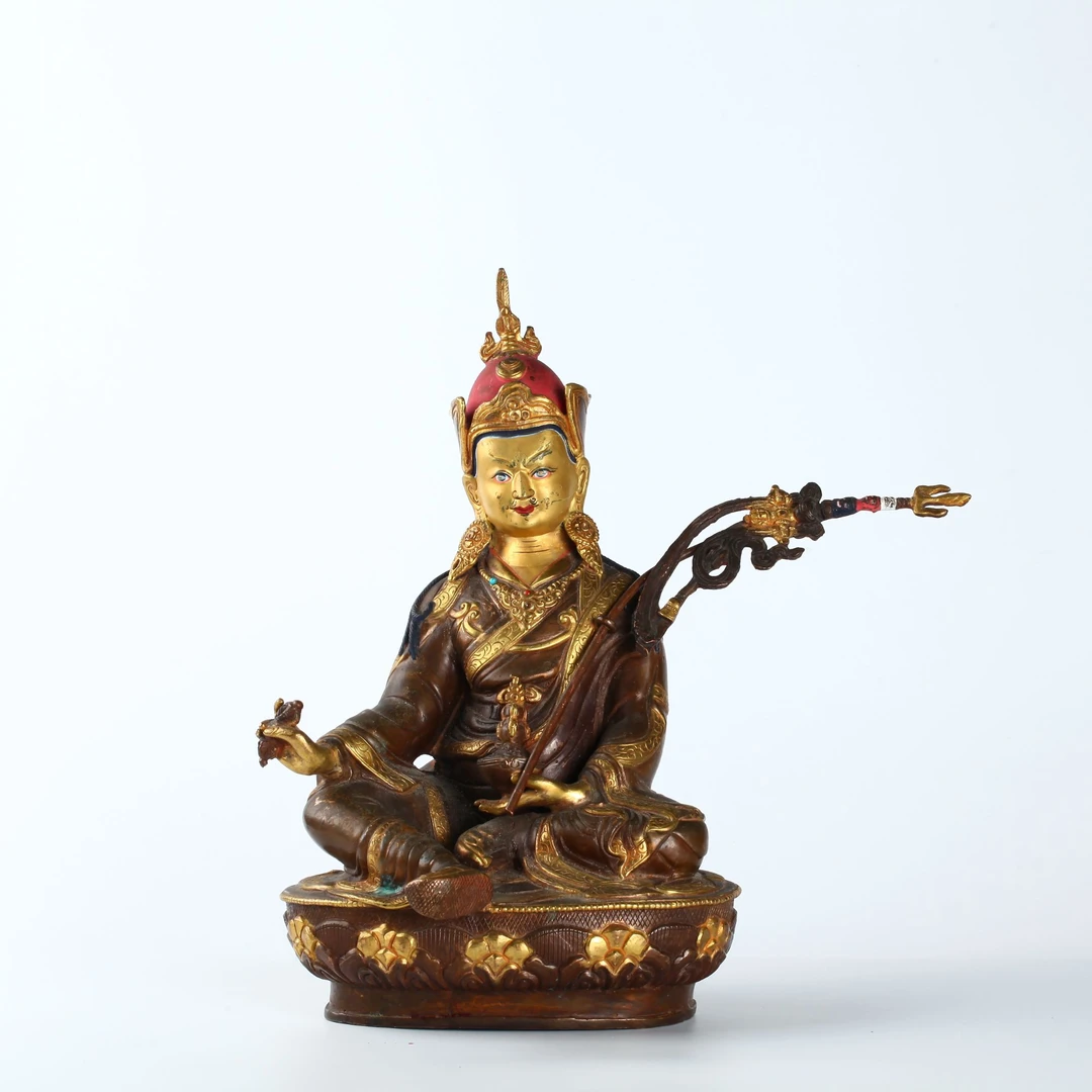 lot 22 20世纪 铜鎏金莲花生造像 铜器