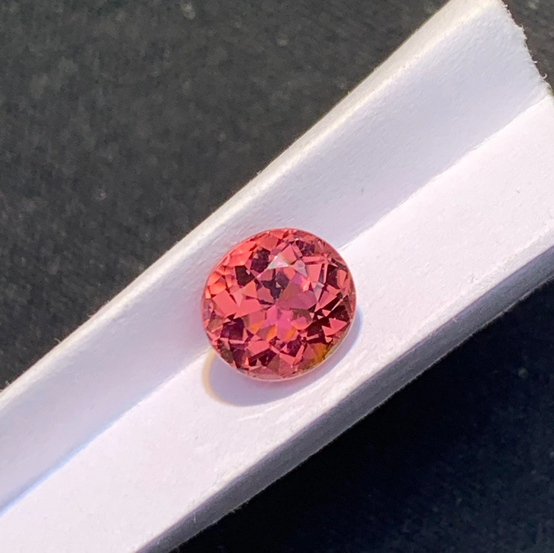 天然碧玺裸石1.57克拉