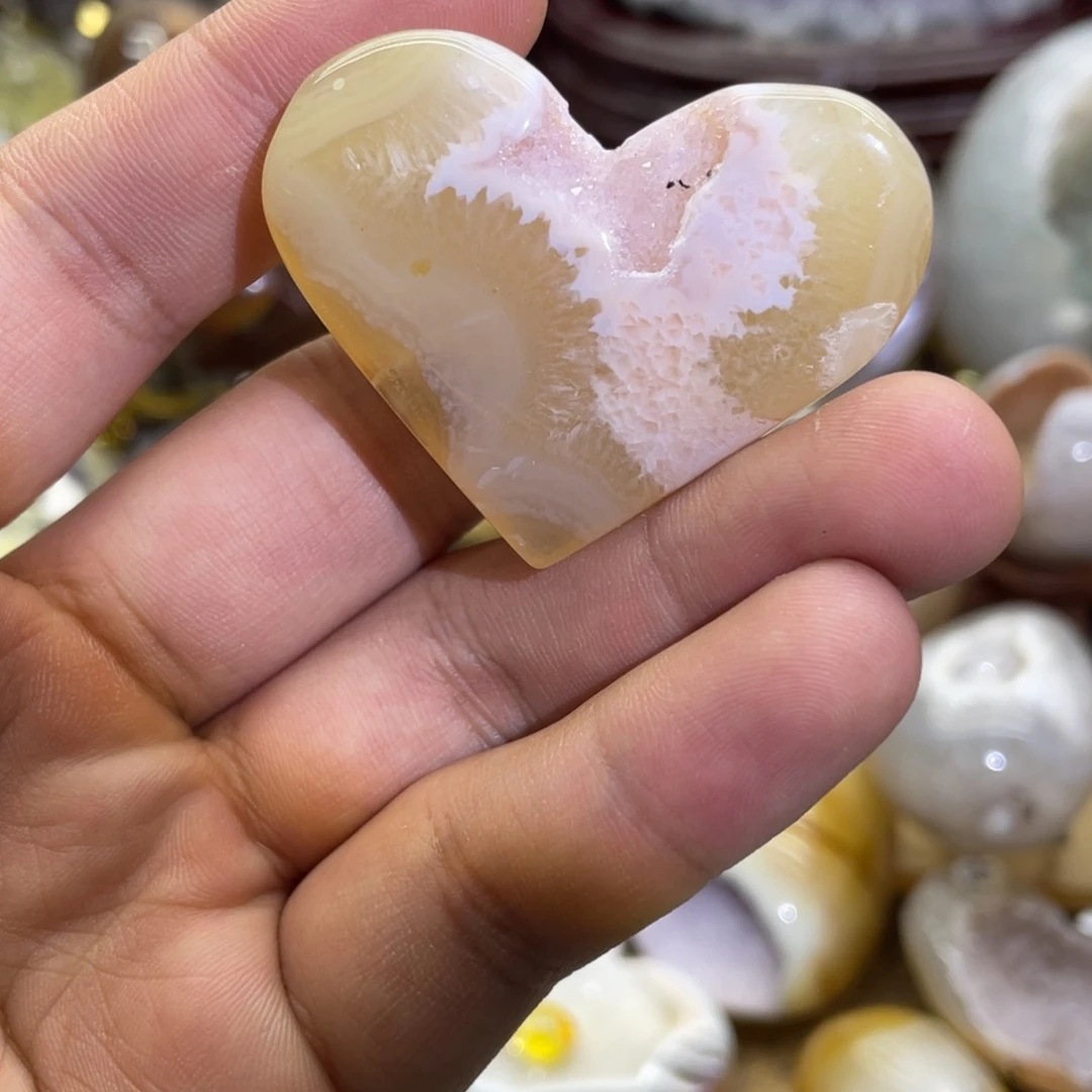 未镶嵌水晶珠宝半成品