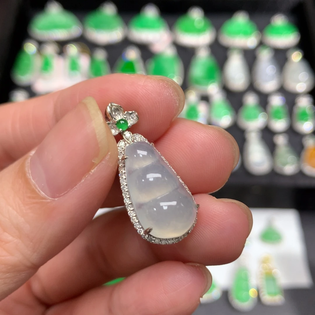 翡翠18K金镶嵌吊坠(不含链)