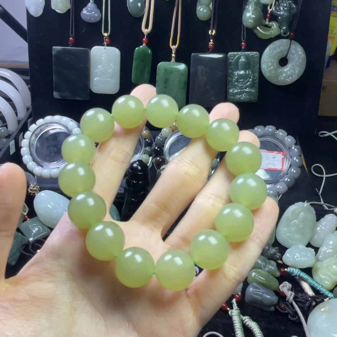 和田玉未镶嵌手串