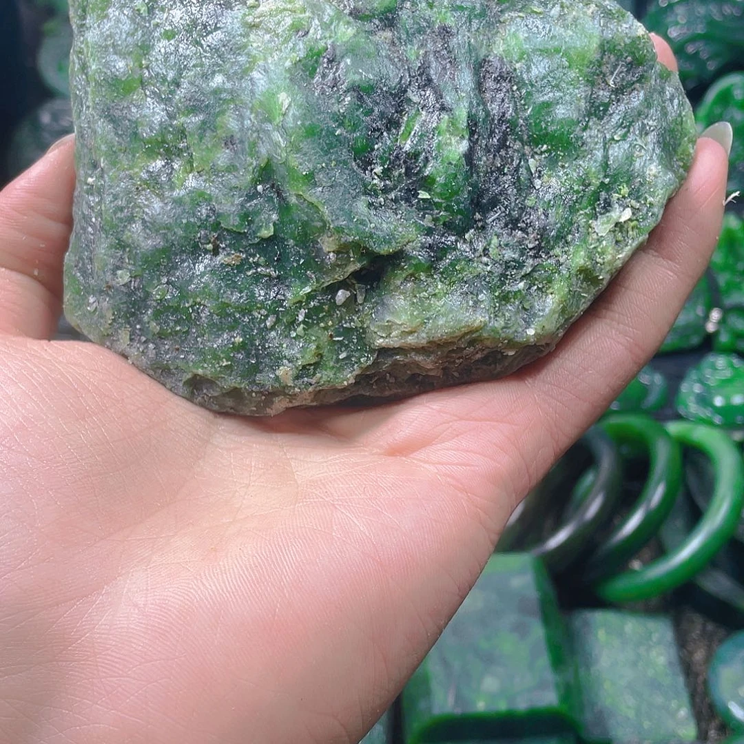 和田玉（碧玉）未镶嵌珠宝奇石