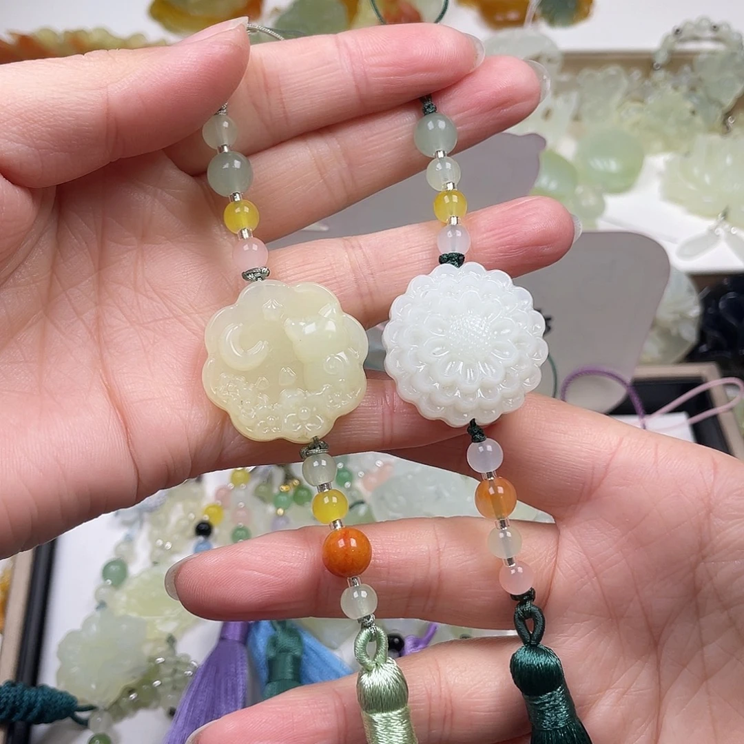 蛇纹石玉未镶嵌颈饰