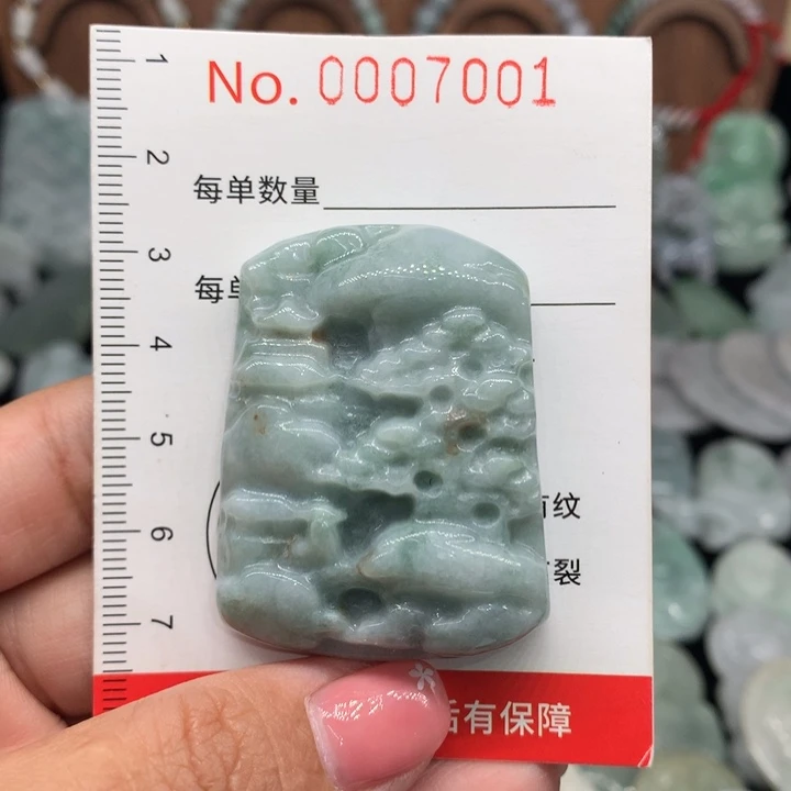 翡翠未镶嵌颈饰11