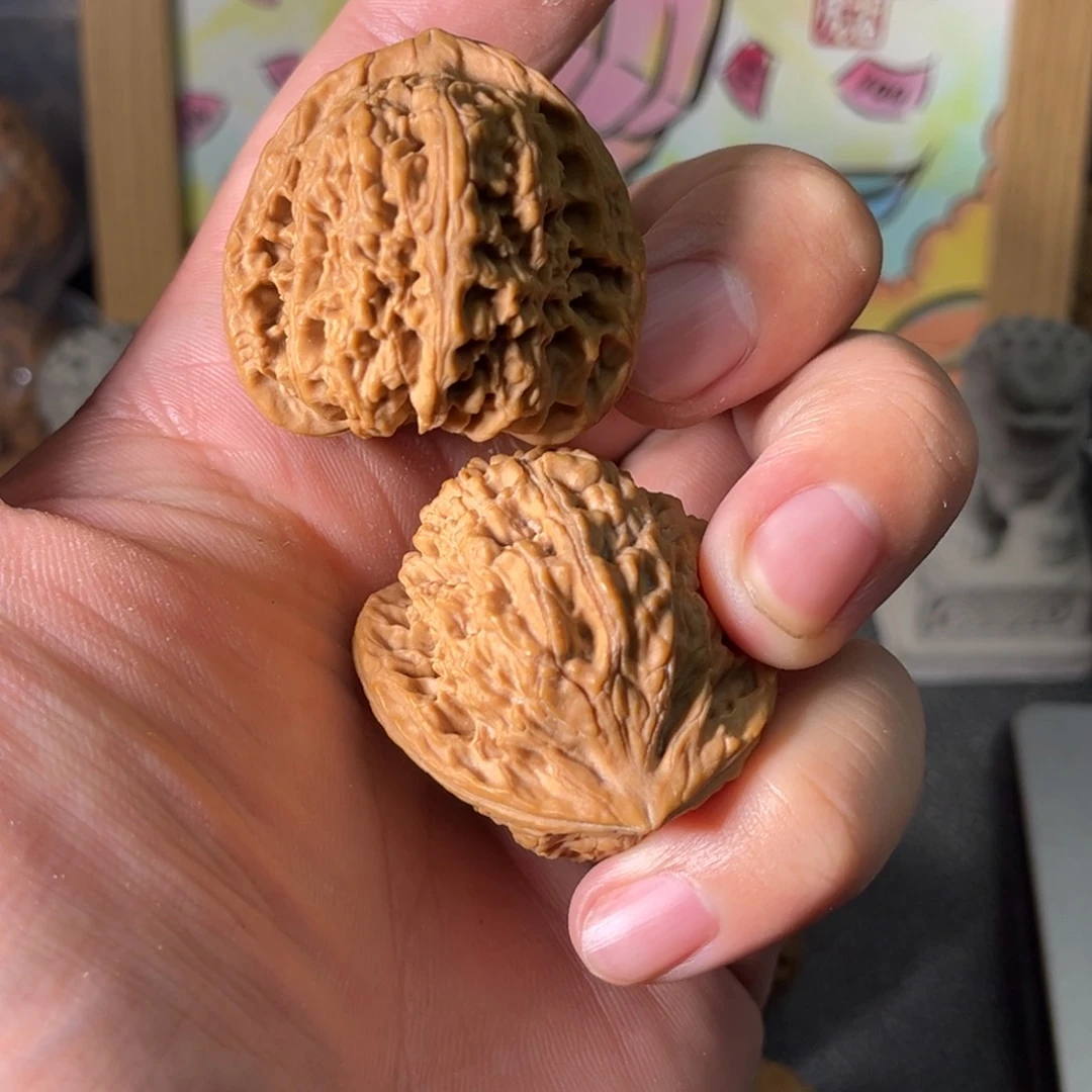 文玩核桃吊坠开****码南疆