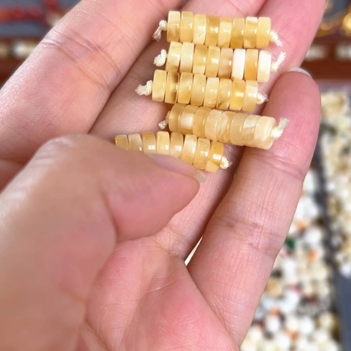 未镶嵌蜜蜡裸石6mm一组随机发一组