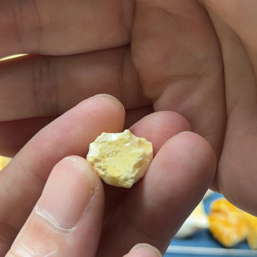 不***蛮定制琥珀未镶嵌蜜蜡