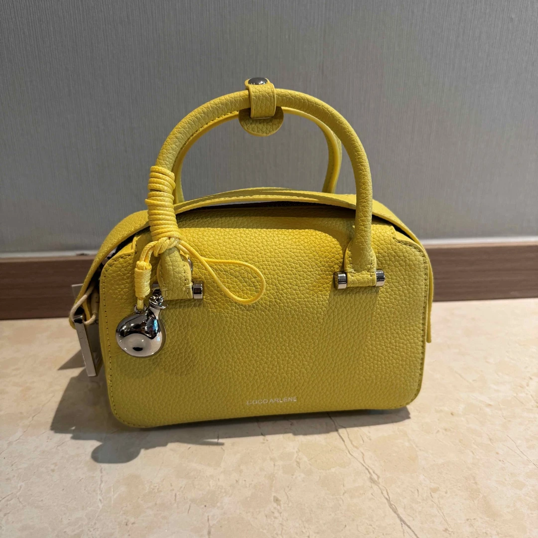 流行保龄球包女2025新款小众时尚百搭单肩斜挎包轻奢软皮爆潮