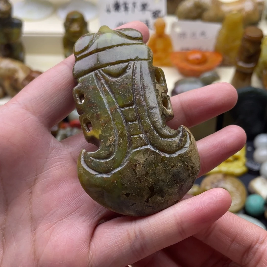 未镶嵌蛇纹石玉颈饰16