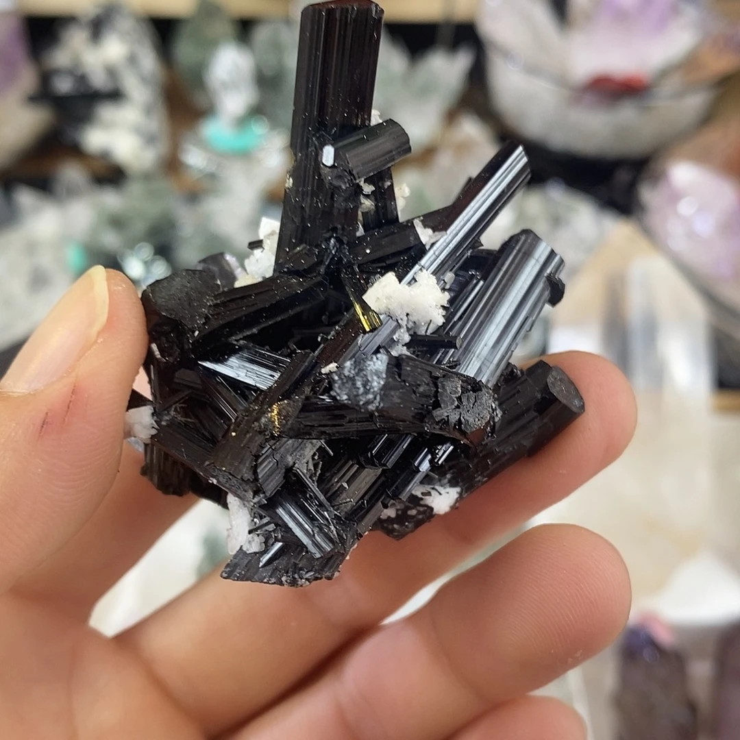 卷***动水晶未镶嵌珠宝半成品