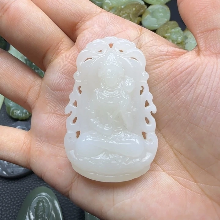 颈饰未镶嵌和田玉