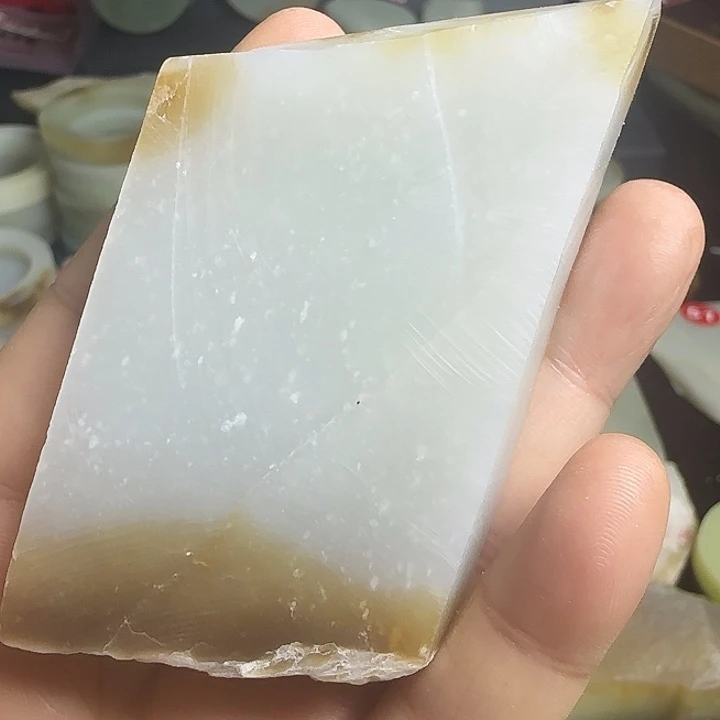 未镶嵌和田玉（糖玉）珠宝半成品