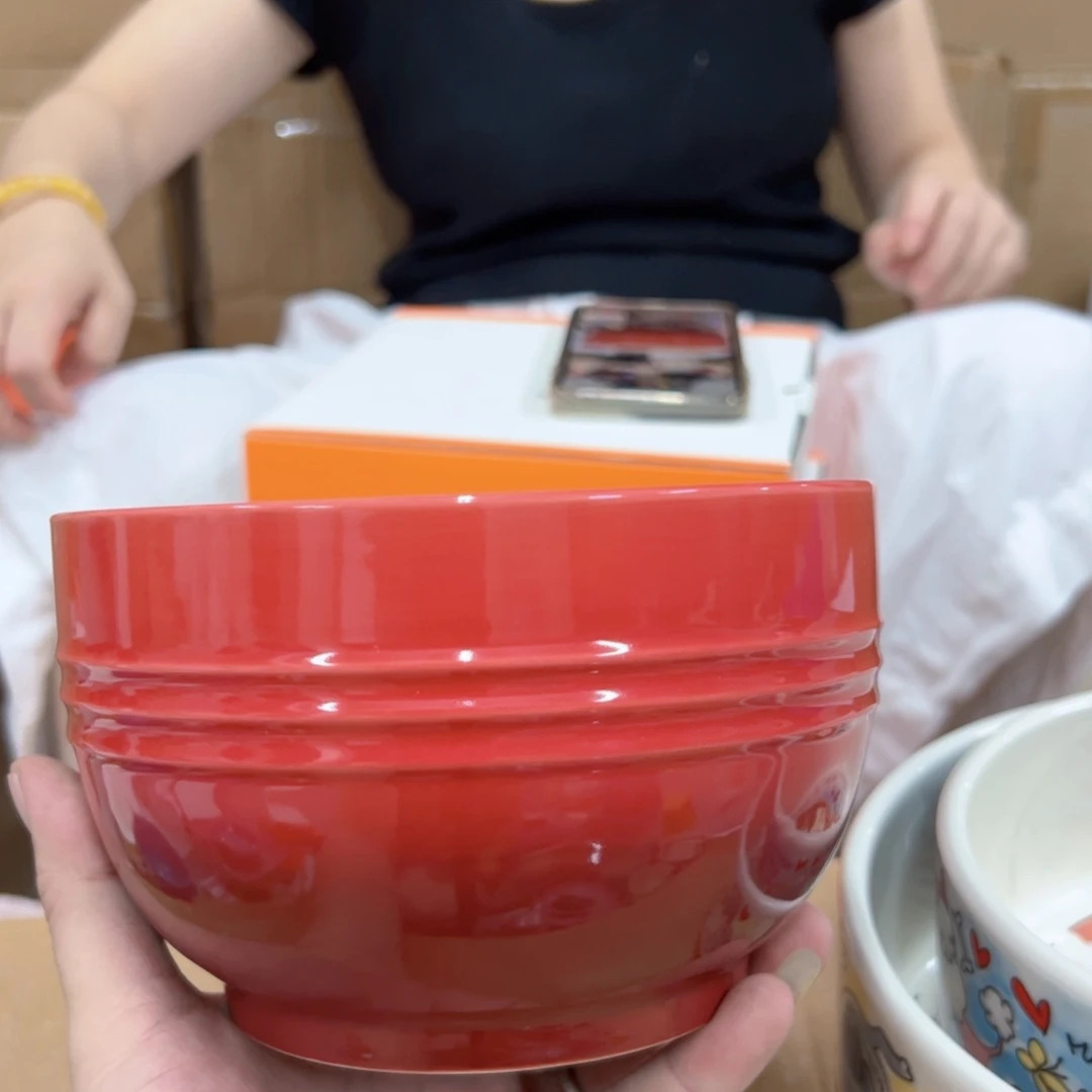 老姊妹家瓷器好漂亮轻虹红色面wan