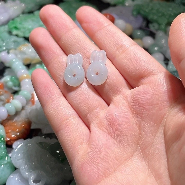 颈饰未镶嵌翡翠天