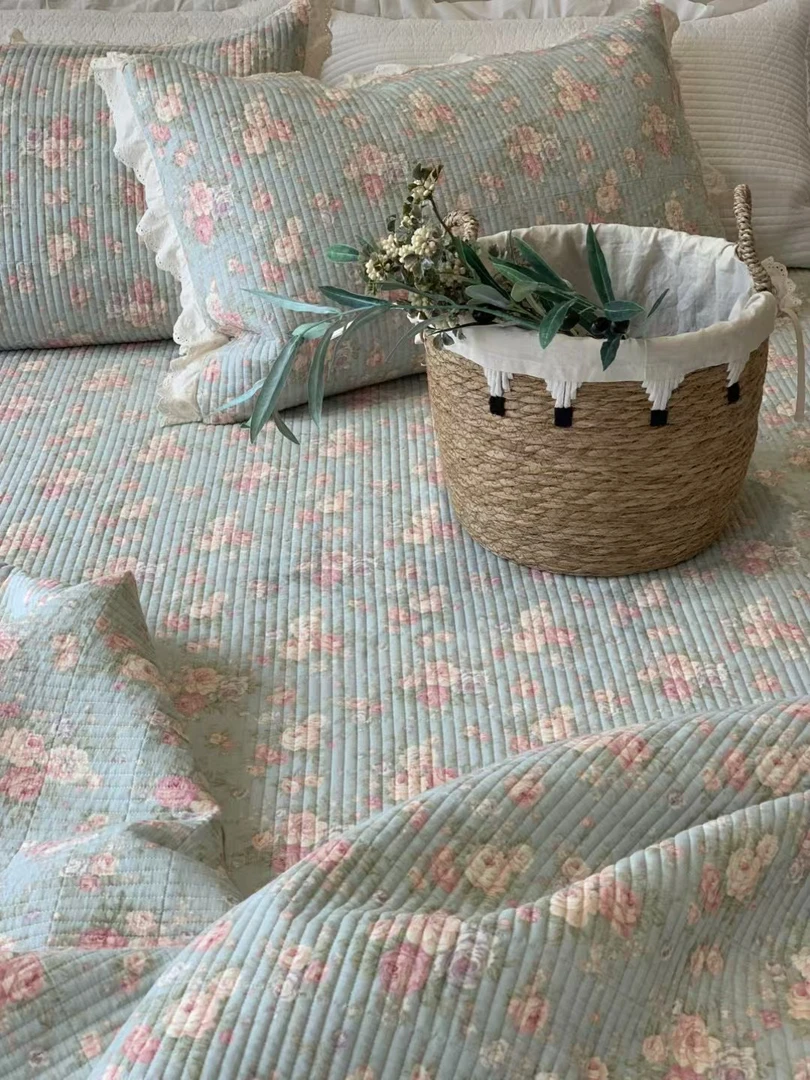 大鹅锦花床盖三件套