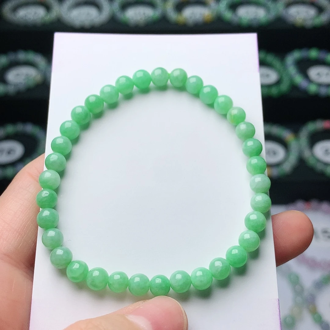 未镶嵌手链翡翠?翡翠
