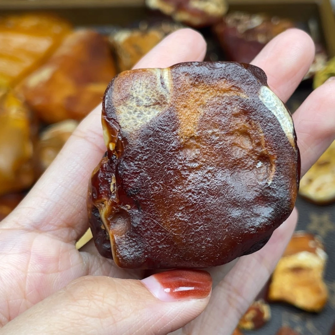 琥珀未镶嵌珠宝奇石