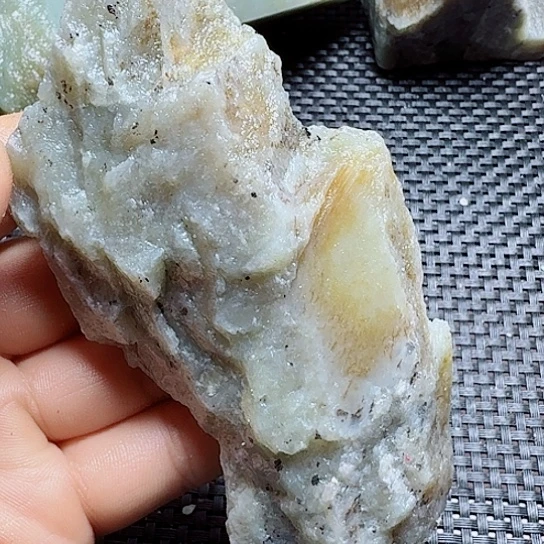 和田玉（糖玉）未镶嵌珠宝半成品