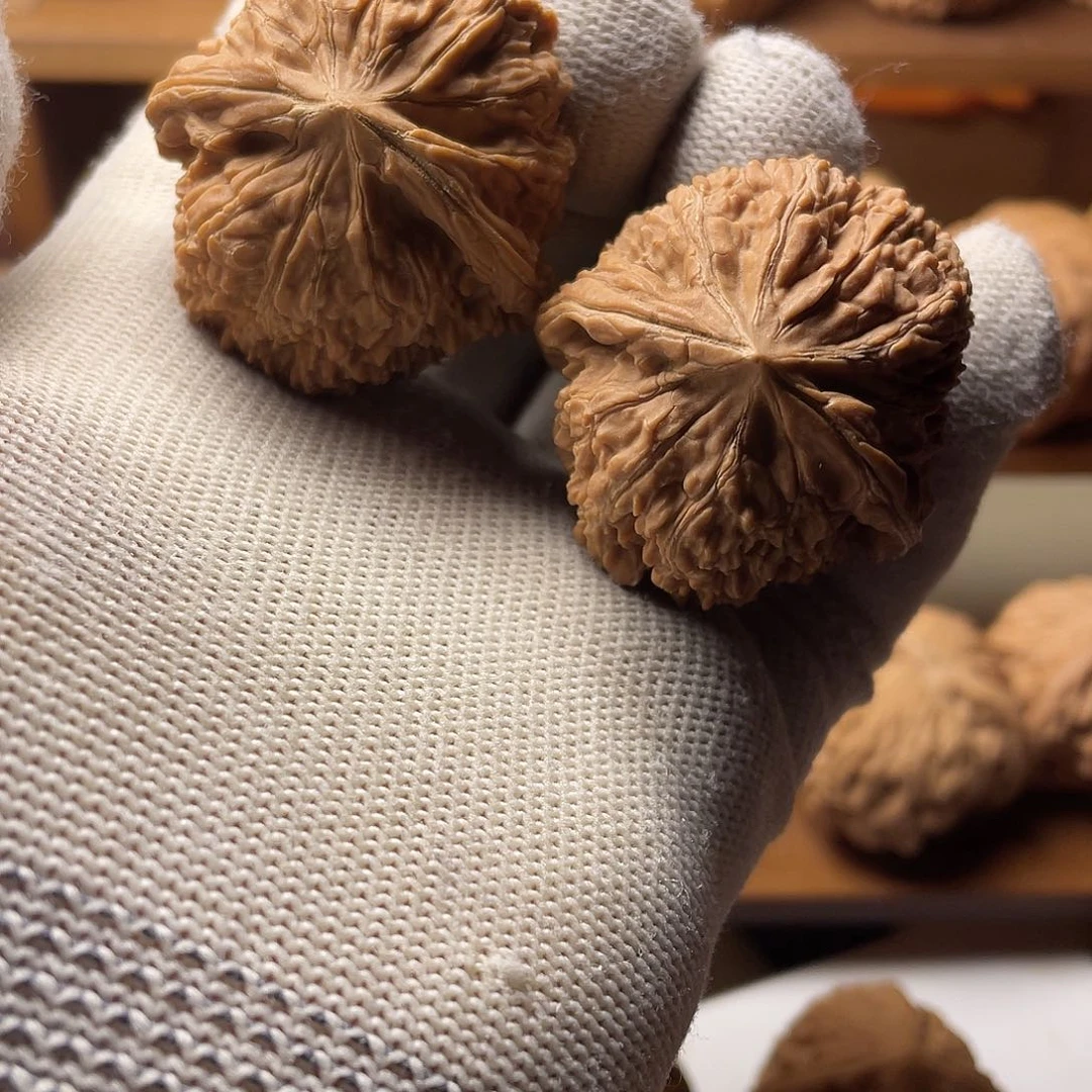 桃核吊坠137狮子头狮子头39