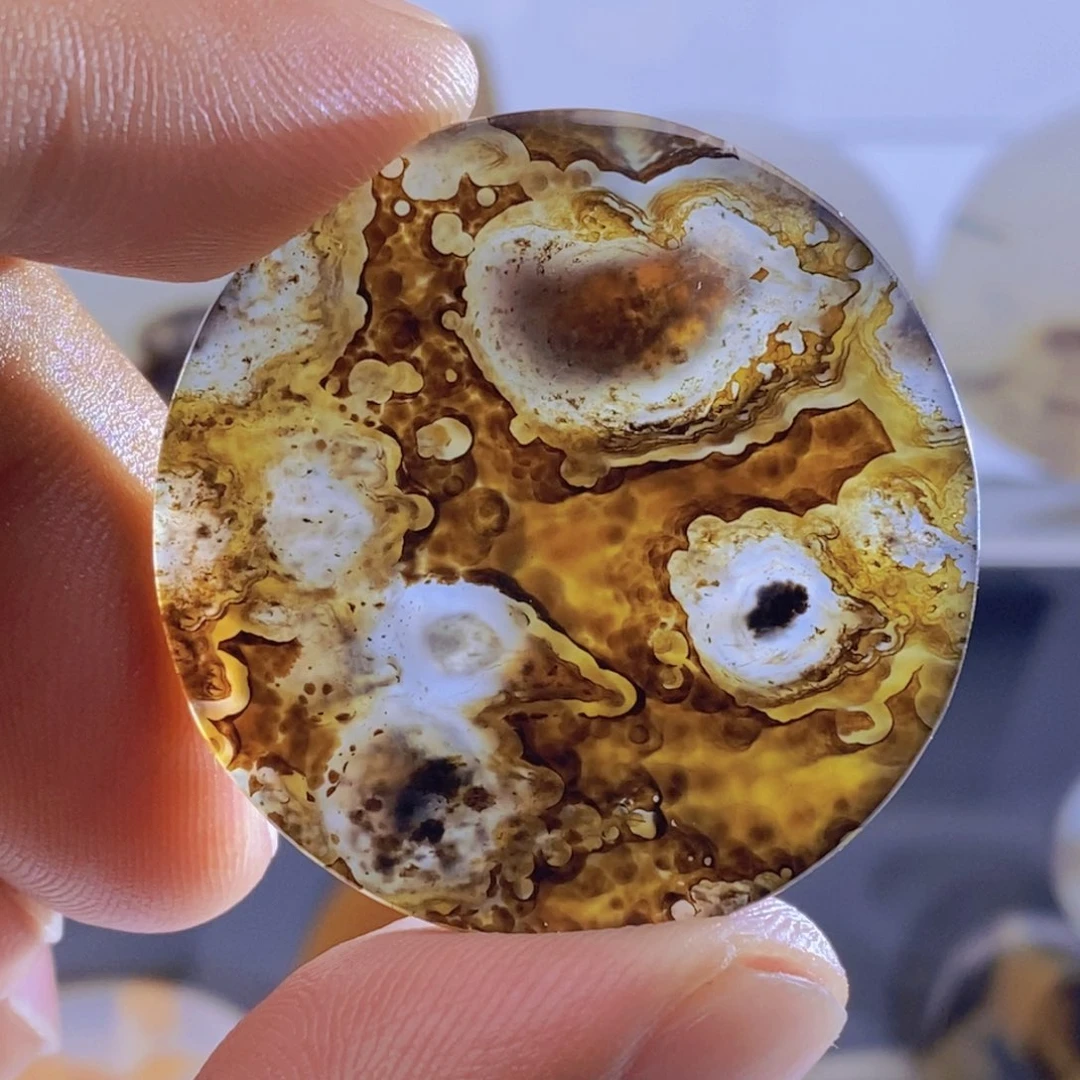 玛瑙/玉髓颈饰未镶嵌鸽*