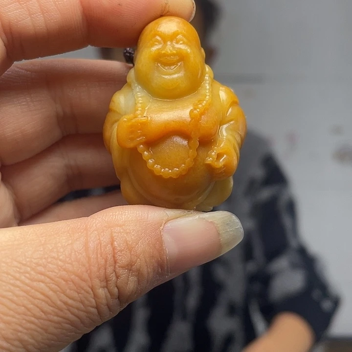 和田玉未镶嵌把件