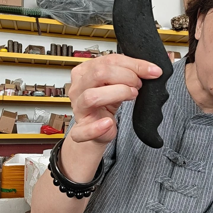 泗水砭石文化馆老虎石通辽仪手把件