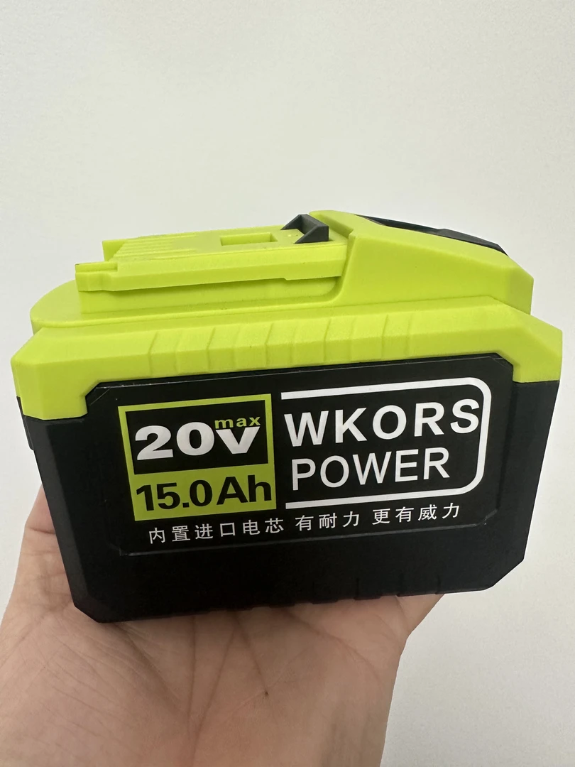 威克士通用大脚板15.0安锂电池采用力神21700电芯非原装