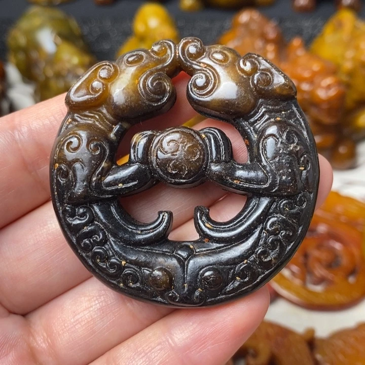 未镶嵌蛇纹石玉颈饰127