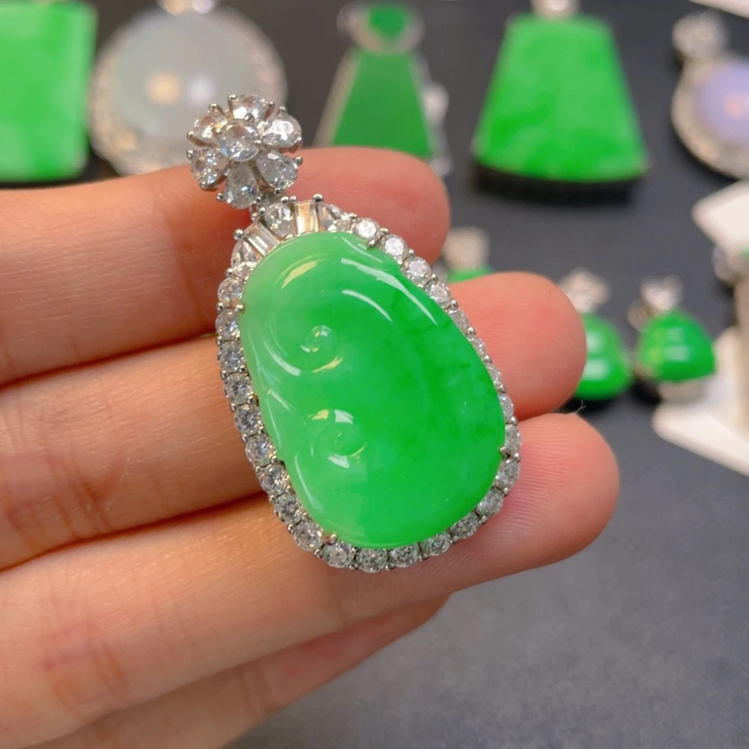 翡翠银S925镶嵌颈饰