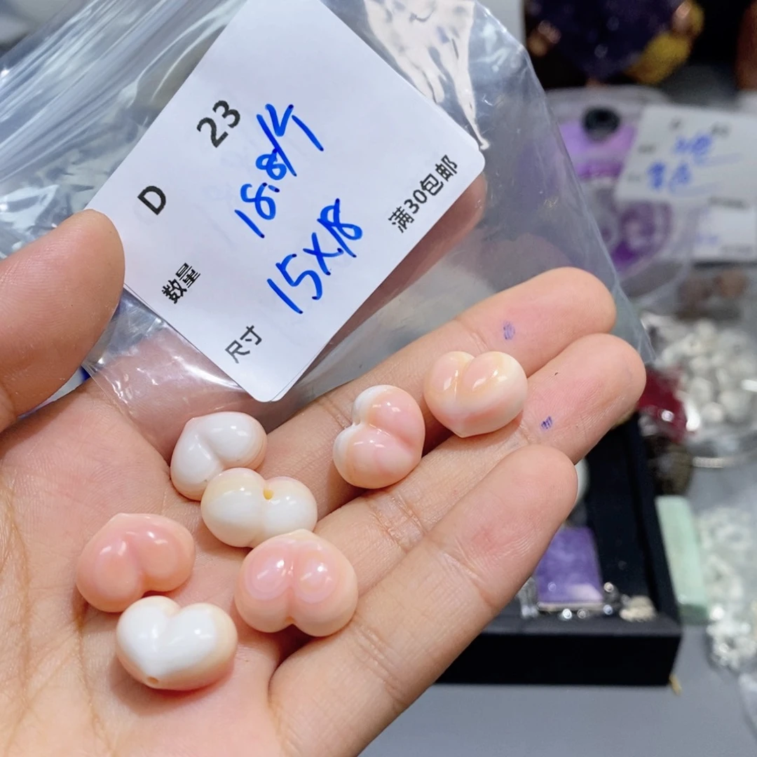 银S925镶嵌颈饰水晶D23。一个