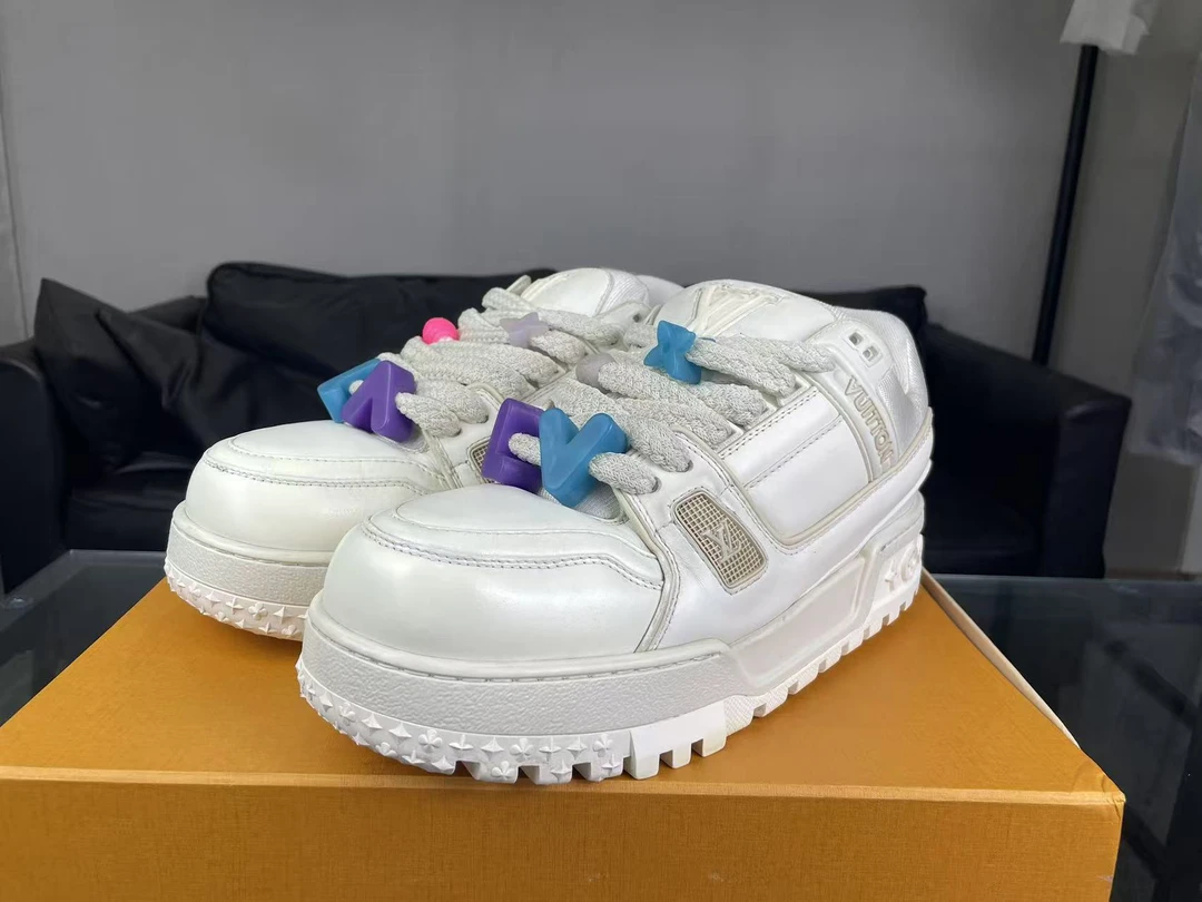 99新 LouisVuitton/路易威登 Trainer白胖丁41码原盒97新