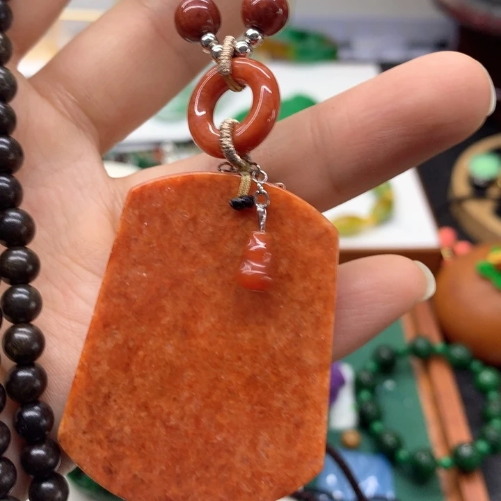 颈饰未镶嵌翡翠吊坠