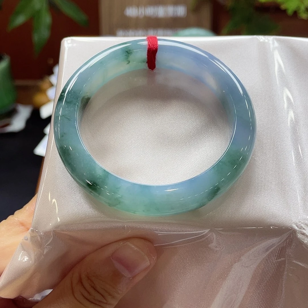 翡翠未镶嵌手镯16 号链接