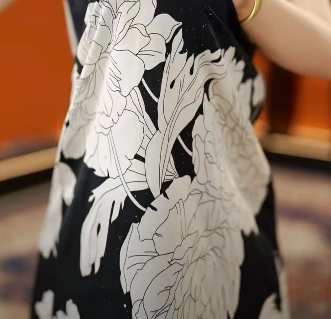 杭州原版正品2025年新款气质高级时尚洋气百搭显瘦连衣裙女