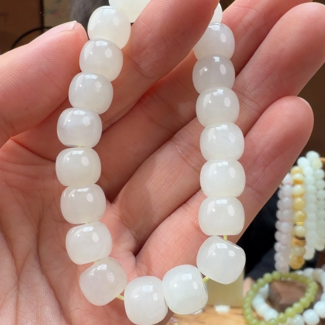 和田玉未镶嵌车挂