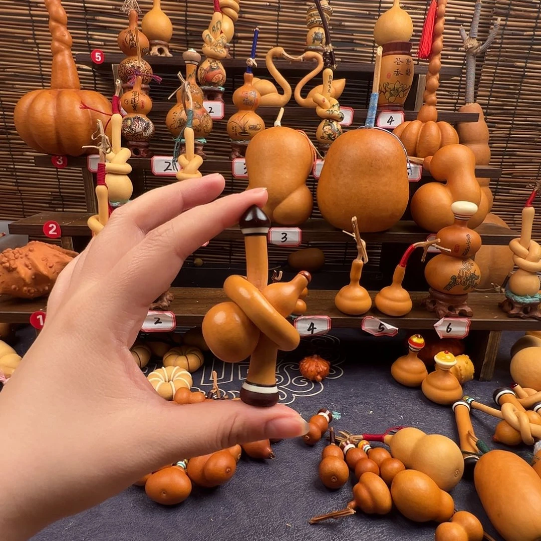 W***哈哈哈哈哈哈哈哈哈哈哈