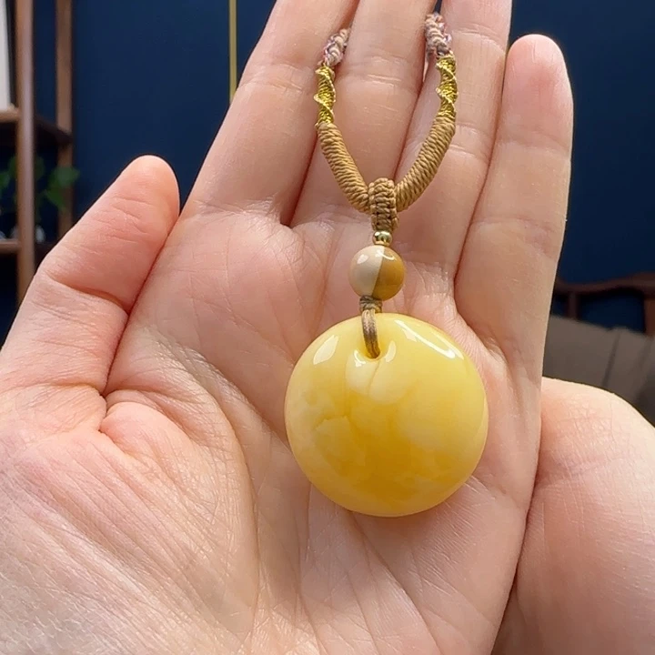 蜜蜡吊坠(赠链)未镶嵌