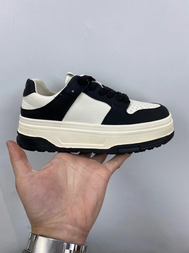 四季款时尚百搭休闲真皮熊猫女鞋