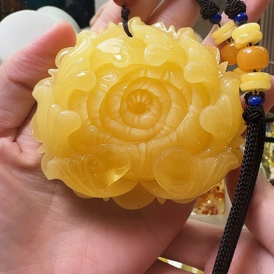 琥珀未镶嵌颈饰吊坠