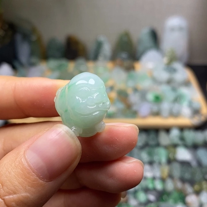 颈饰未镶嵌翡翠金蟾