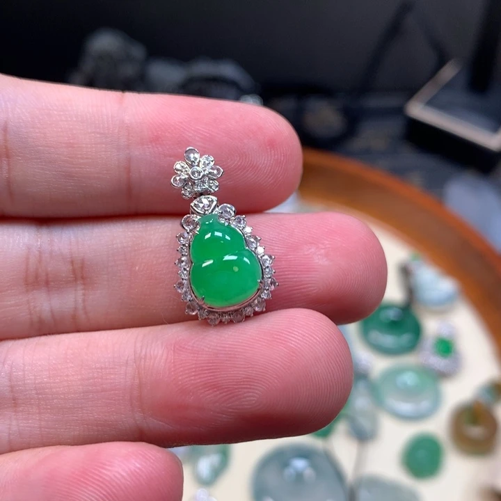 翡翠18K金镶嵌吊坠(不含链)