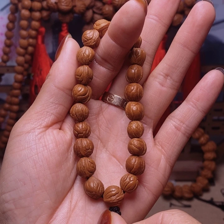 桃核吊坠龙纹桃枭