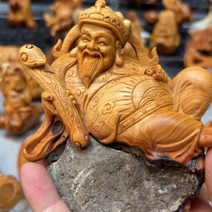 柏木龙***耶摆件的设计和制作